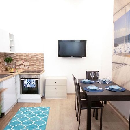 Akacfa Apartment-2 Br-Lovely Terrace-Old Jewish Quarter 부다페스트 외부 사진