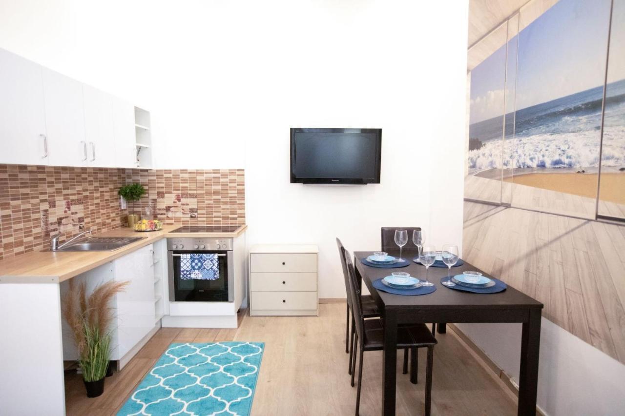 Akacfa Apartment-2 Br-Lovely Terrace-Old Jewish Quarter 부다페스트 외부 사진