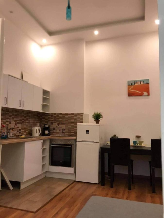 Akacfa Apartment-2 Br-Lovely Terrace-Old Jewish Quarter 부다페스트 외부 사진